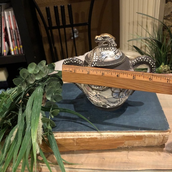 Vintage Nippon Dragonware Moriage Porcelain Teapot . 6 x 7 Inches - Picture 11 of 12